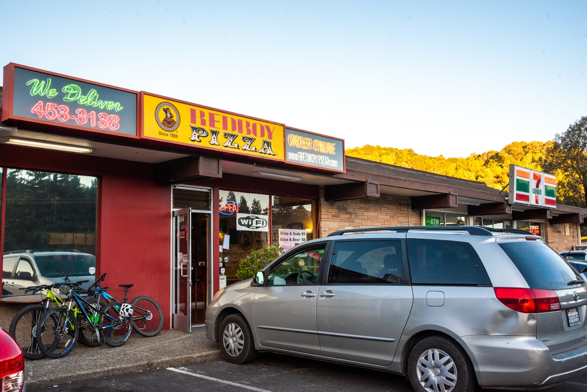 Red Boy Pizza - Fairfax